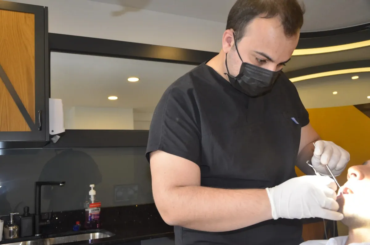 İzmir'in En İyi İmplant Doktoru Mehmet Ali Koldaş