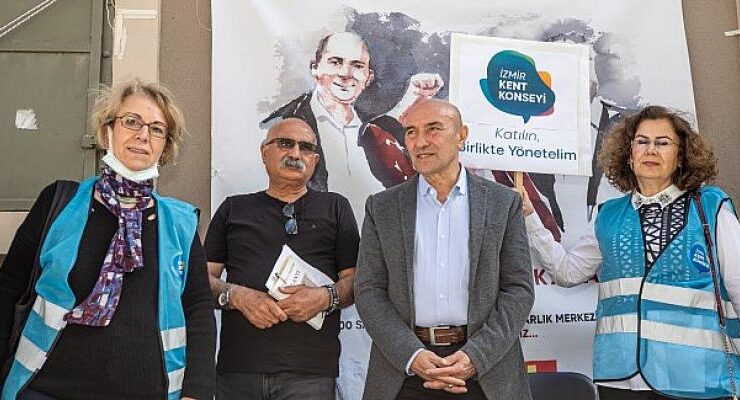 Başkan Soyer Adalet Nöbeti’ni ziyaret etti “Duruşunuza, tepkinize, isyanınıza katılıyorum”
