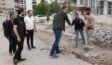Mehmet Savran sahada işçilerin bayramını kutladı