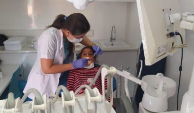 Binlerce vatandaşın ağız sağlığına mobil hizmet
