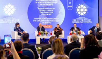 İletişim’den ‘Dünyadaki Seçim Süreçlerinde Enformasyon Güvenliği’ paneli