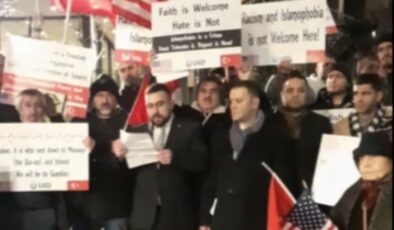 İsveç’in saygısızlığına New York’ta karanfilli protesto