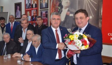 İstanbul Büyükşehir Meclisi’nden istifa eden Çakır, aday adaylığını açıkladı