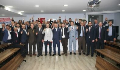 Saadet Partisi Bursa aday adaylarını tanıttı