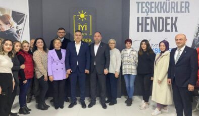 Sakarya’da İYİ Parti’den toplu kayıt ve iftar