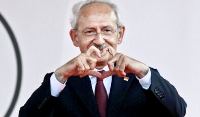 Başkan Erkiş’ten CHP’ye hediye marş