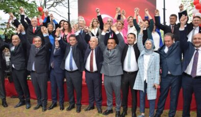 CHP Bursa’da bayramlaşma coşkusu