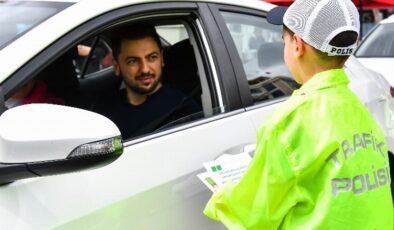 Çocuk Meclisi Üyeleri trafik polisi oldu