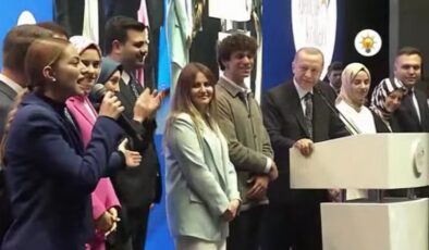 Cumhurbaşkanı Erdoğan Ankara’da gençlerle buluştu