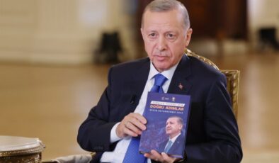 Cumhurbaşkanı Erdoğan’dan aday listeleri yorumu: Çok az da olsa hatalarımız bazı illerde olmadı değil!