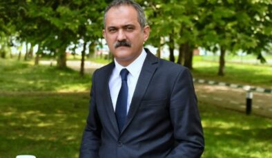 Afet bölgesindeki öğrencilere 30 bin burs müjdesi