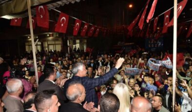 Başkan Karalar’dan gece mitingi