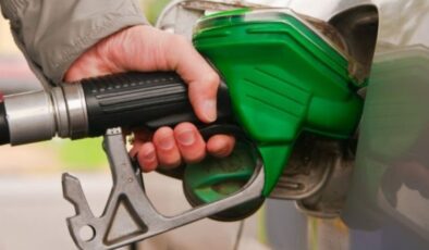 Benzine gelecek zam iptal edildi!