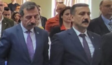 Bursa’da İYİ Partili vekiller mazbatalarını aldı