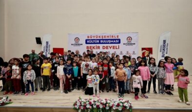 Büyükşehir, afetzedelere moral oluyor