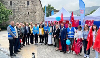 DEVA Genel Başkan Yardımcısı Sanem Oktar Bursa teşkilatıyla sahaya çıktı
