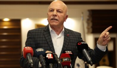 Erzurum’da gerginlik açıklaması: “Taşlar sopalar CHP grubu içerisinden”