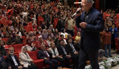 Hulusi Akar Kayserili annelerle buluştu