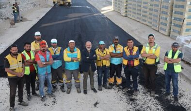 Kayseri Kocasinan’da sezonun ilk asfaltı döküldü