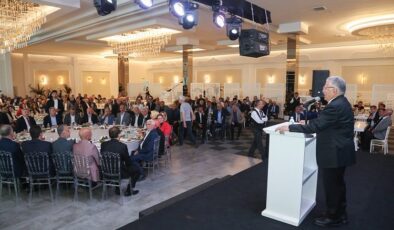 Kayseri protokolü muhtarlarla buluştu