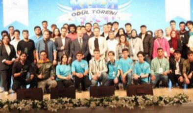 Kocasinan’da KOCAFEST’in yıldızları ödüllendirildi