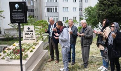 Merhum Başkan Saraç mezarı başında anıldı