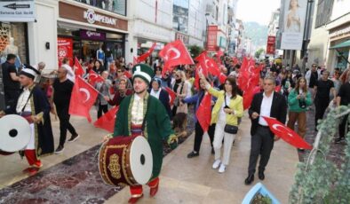 Ordu sokaklarında İstanbul’un Fethi coşkusu