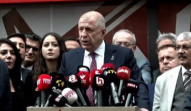 Özdağ yine kararını veremedi!