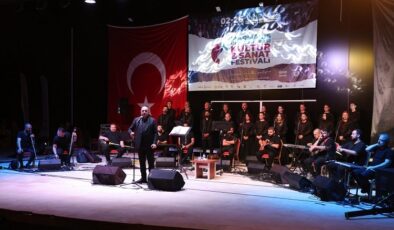 Antakya Medeniyetler Korosu Marmaris’i salladı