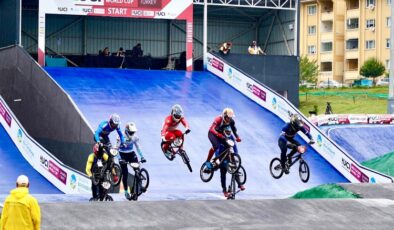 Dünyanın en iyileri Sakarya’da pedal çeviriyor