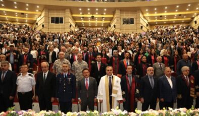 ERÜ Tıp Fakültesi 49’uncu dönem mezunlarını verdi