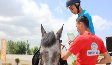 Kayserililer Büyükşehir’in ‘Atlı Tur’ hizmetini sevdi