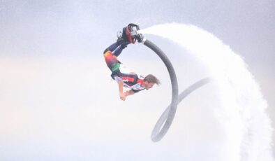 Kocaeli’de su jeti ve Flyboard Şampiyonası nefes kesti
