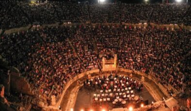 Laodikya’da muhteşem müzik ziyafeti