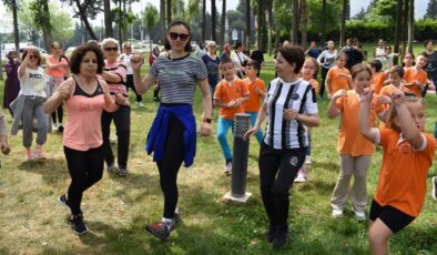 Manisa Yunusemre’de 600 kişi birlikte spor yaptı