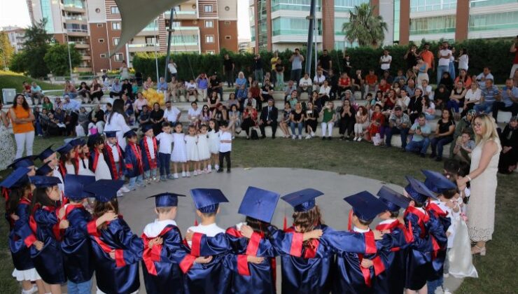 Manisa’da minik öğrencilerin kep heyecanı