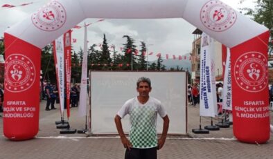 Manisalı atlet Isparta’da koştu