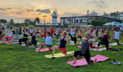 Muratpaşa’da Dünya Yoga Günü’ne özel seans