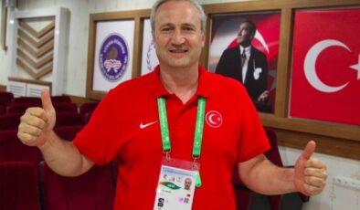Sakarya hentbolu şampiyon hocaya emanet
