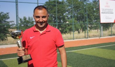 Şampiyon hoca Faris Çalbay
