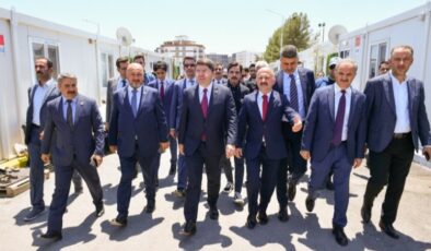 Bakan Tunç’tan Adıyaman’da afetzedelere ziyaret