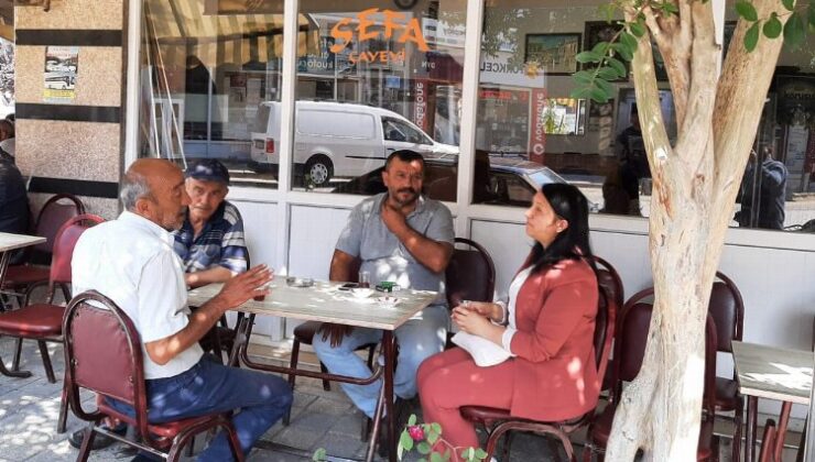 Başkan Tekin, Pazaryeri’nin sorunlarını yerinde dinliyor