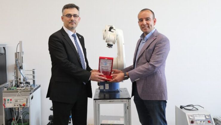 BTÜ’ye önemli robotik hibe