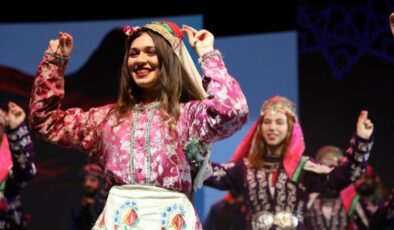 Bursa İnegöl ekibi uluslararası festivale renk kattı