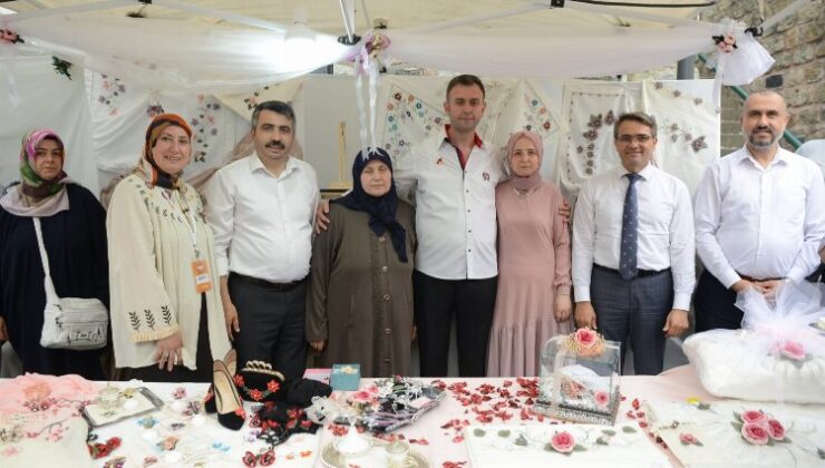 Bursa’da YIL-MEK’in el emekleri görücüye çıktı