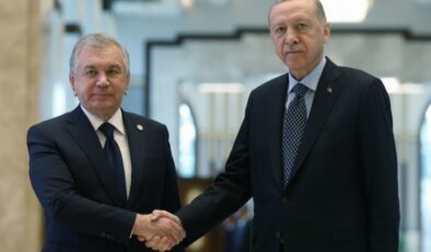 Cumhurbaşkanı Erdoğan’dan Özbekistanlı mevkidaşına tebrik