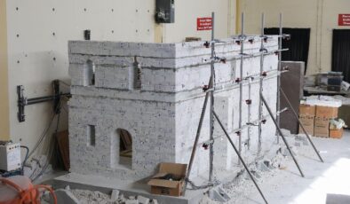 Dokuz Eylül’ün laboratuvarı riskli binaları tespit ediyor