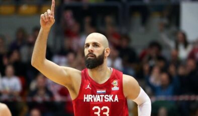 Hırvat oyuncu Zeljko Sakic TOFAŞ’ta