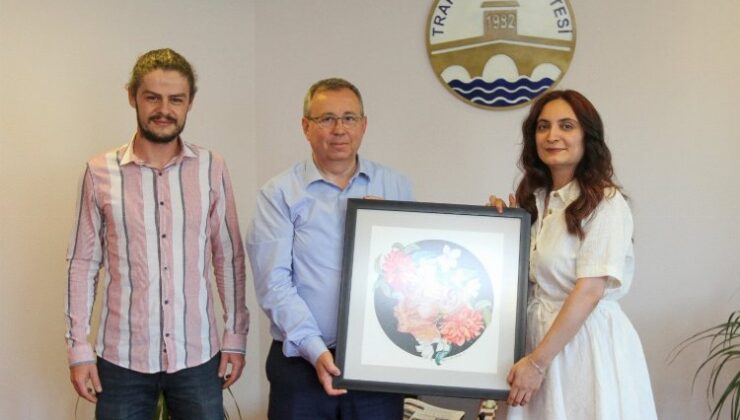 İllüstratör Gündüz’den Trakya Üniversitesi’ne ziyaret