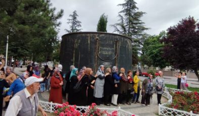 İşitme engelliler Akşehir’i gezdi